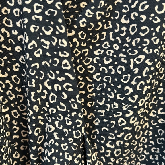 ANN TAYLOR WRAP DRESS WOMEN SIZE 6 BLACK TAN LONG SLEEVE ANIMAL PRINT - Picture 12 of 15